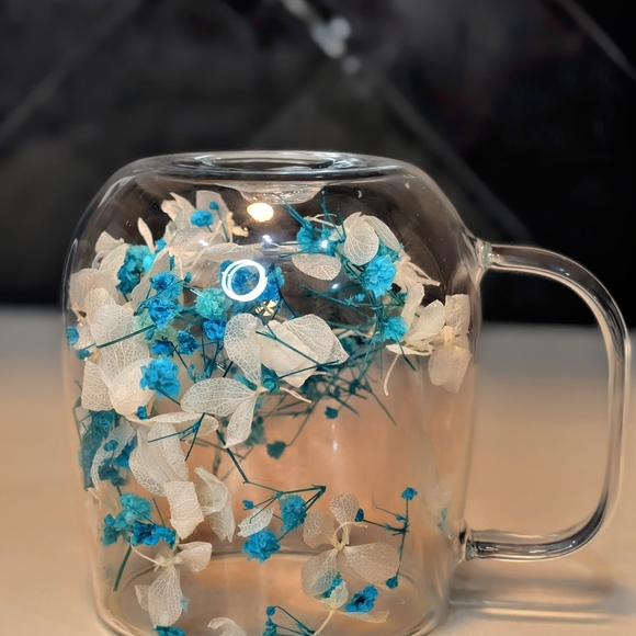 Pressed Flower Glass Mug Set Pink Blue – Aesthetic Floral Tea Cups Handmade Gift - Picture 9 of 12